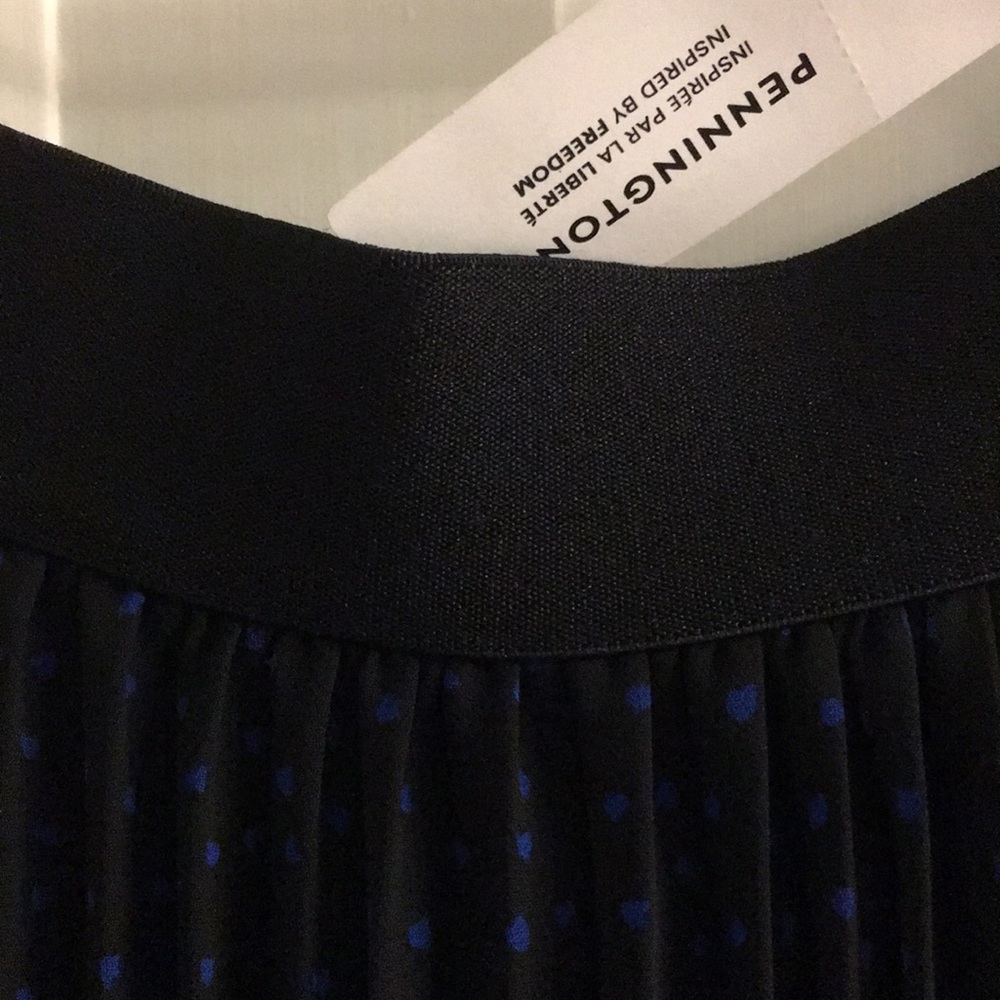 26W Pull On Pleated Chiffon Skirt with Subtle Blue Polka Dot Print:New With Tags - Picture 5 of 15